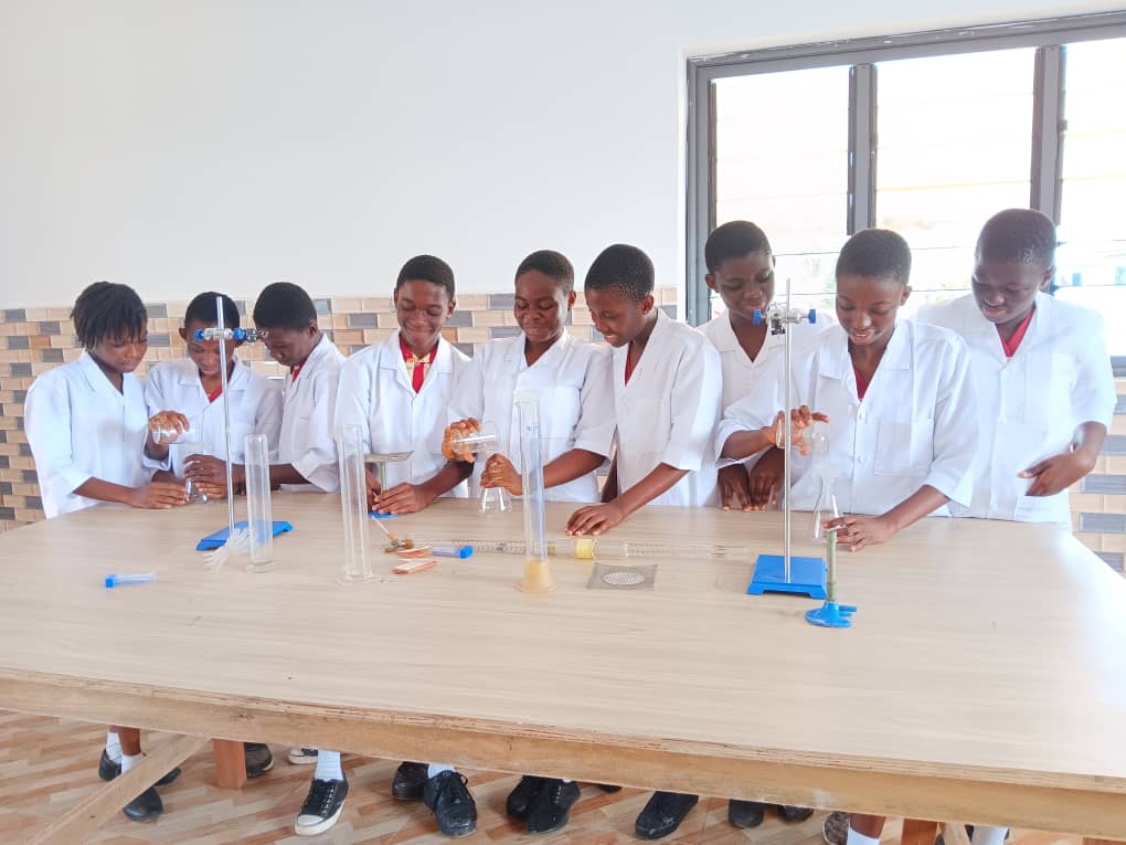 2545ede5-2c0b-4550-9833-95c90ee7d512